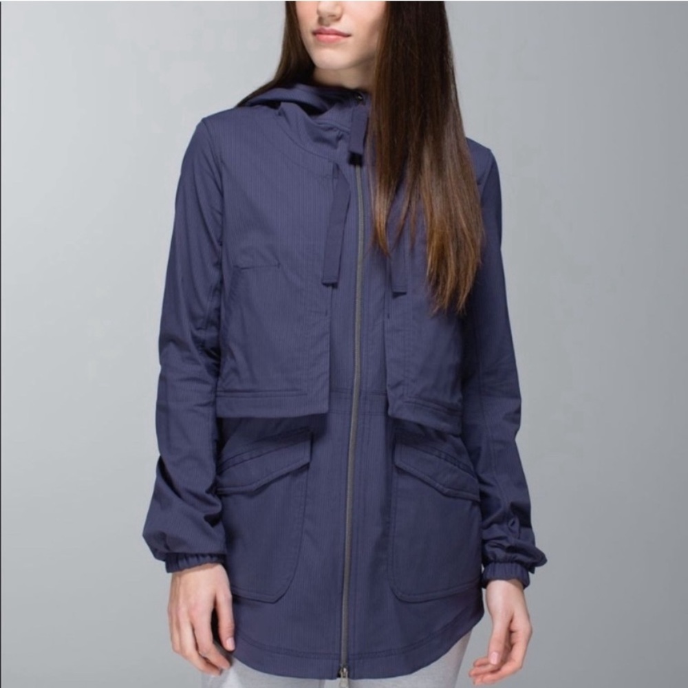 Lululemon yogi anorak jacket size 10